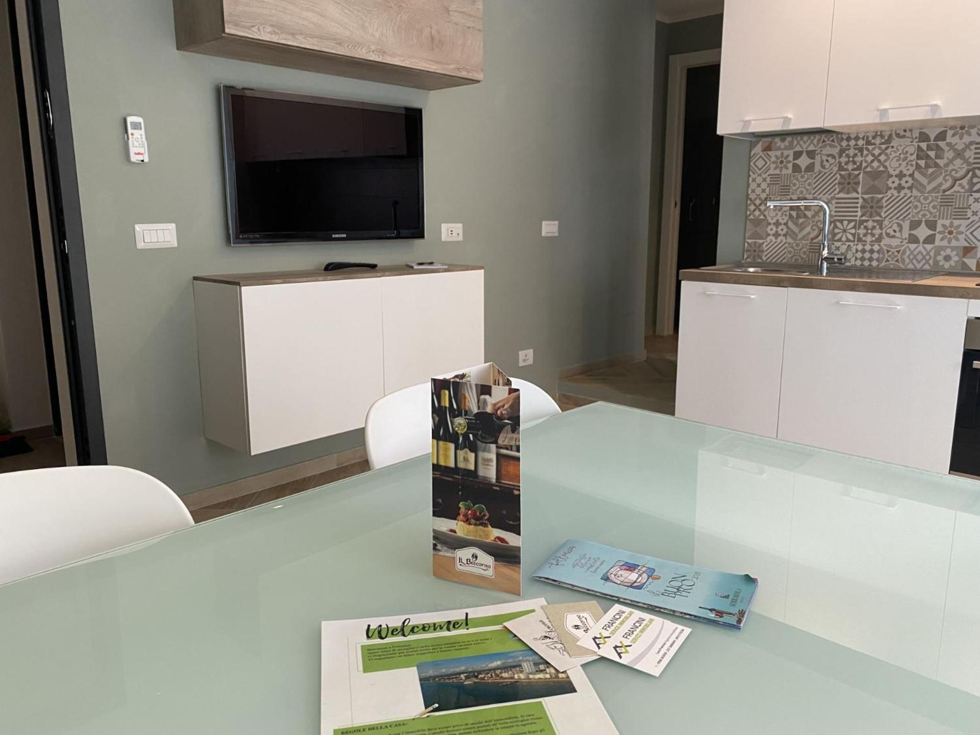 Casa Mare L.Ea. Apartment Follonica Bagian luar foto